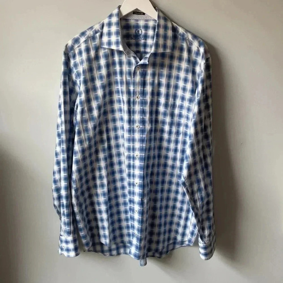 Bugatchi Uomo | Classic Fit Dress Shirt - Picture 2 of 10